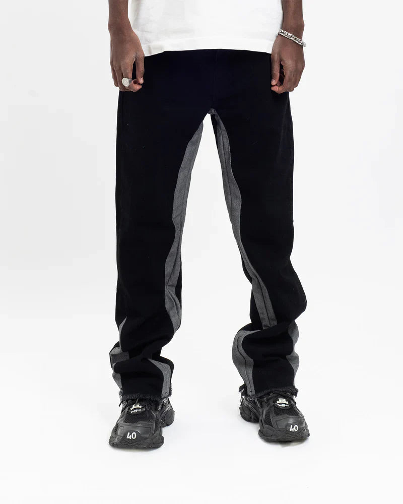 Shadow – Flare Jeans